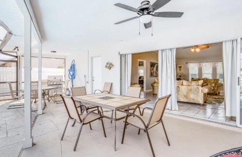 Fort Myers House | Palm Escape