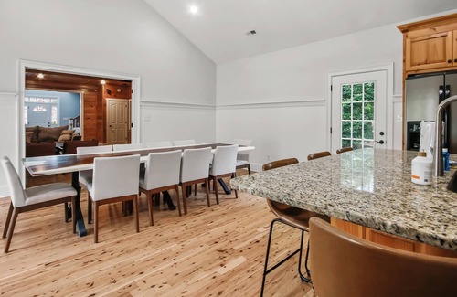 Socastee House | Palm & Gem | Luxury home in Myrtle Beach with resort-style pool, outdoor kitchen
