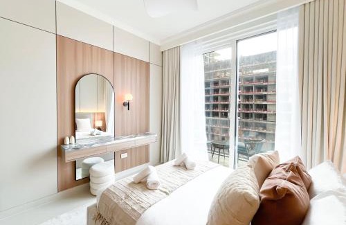 Madinat Zayed Apartment | Palm Jumeirah 1BR - Beach, Pool & Atlantis Views