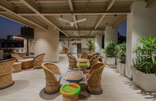 Pink City Hotel | Palm Residences and Suites