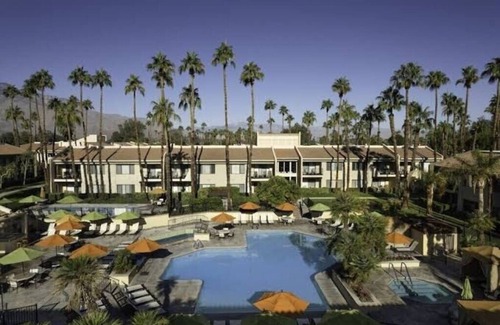Palm Springs Villa | Palm Springs Area 1 Bdrm on a Golf Course, view of Mountains.