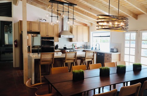 Racquet Club West Villa | Palm Springs Luxe: 7 En-Suites, Massive Pool, Tiki Bar, Pickle Ball & Game Room