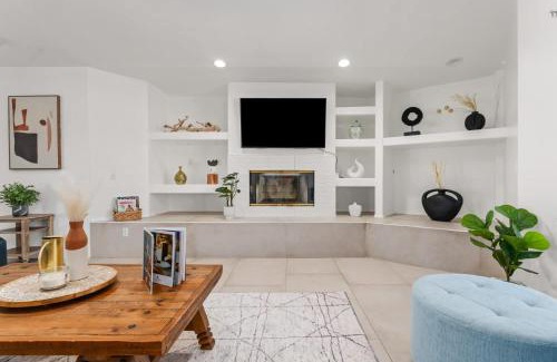 Racquet Club West House | Palm Springs Paradise Escape 3BR Pool & Spa