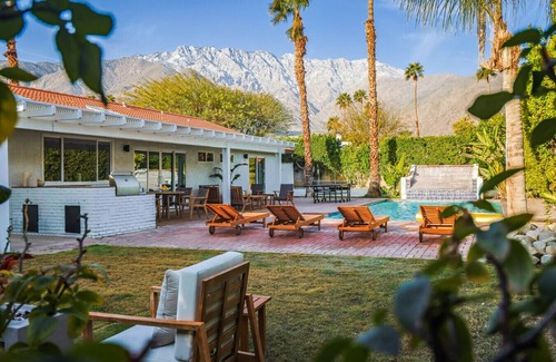 Racquet Club West House | Palm Springs Villa for 12, Pool, Casita, Game Room