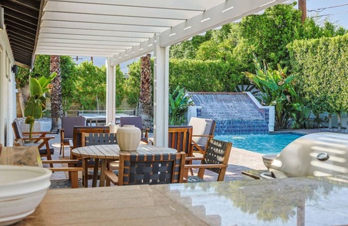 Racquet Club West House | Palm Springs Villa for 12, Pool, Casita, Game Room