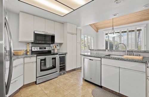 Palm Desert Condo | Palm Valley CC - Platinum Membership-Modern condo on the 9th Fairway! Sweet Pea