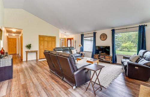 Butte House | Palmer Escape with Mtn Views Fishing and Hiking!