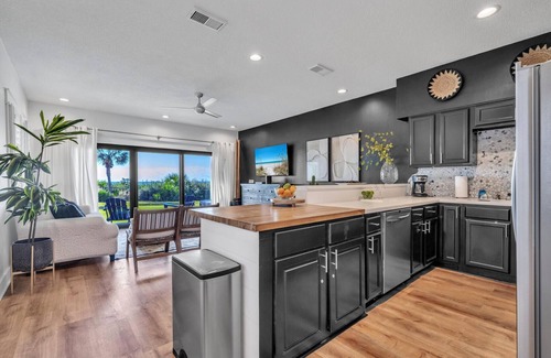 Seagrove Beach Condo | Palms A1: Best Prices to Be Ground Level Directly on the Beach