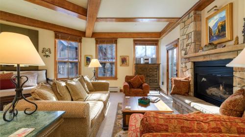 Mountain Village House | Palmyra 3D by AvantStay Gorgeous Condo in Great Location