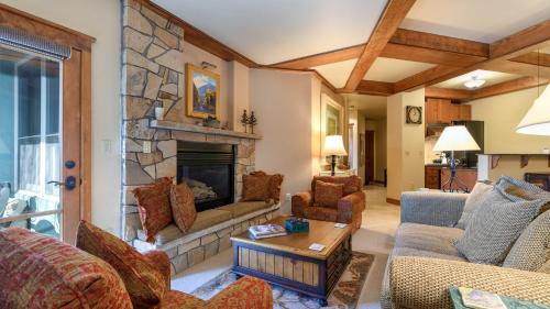 Mountain Village House | Palmyra 3D by AvantStay Gorgeous Condo in Great Location