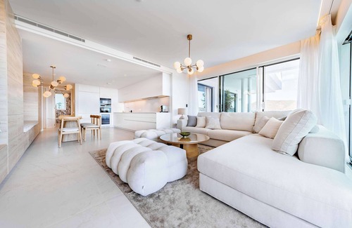 Ojen Apartment | Palo Alto 1 | Luxury Modern Views Terrace