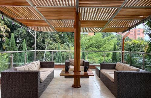 El Tesoro House | Palos altos house Poblado 6 min to Provenza