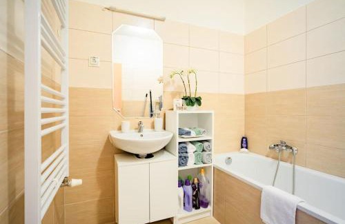 Vizafogo Apartment | Panna Marina Apartment by NW