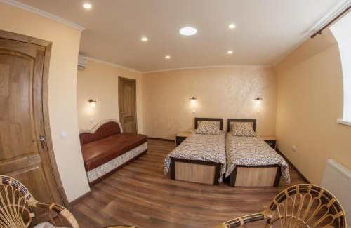 Kamenets-Podol'skiy Apartment | Panorama Apart-Hotel