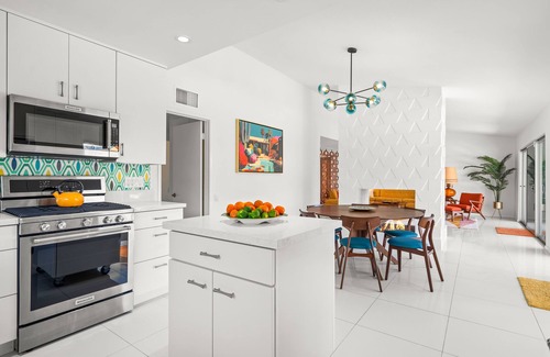 Palm Springs House | Panorama Palms: Mid mod vibes with panoramic views