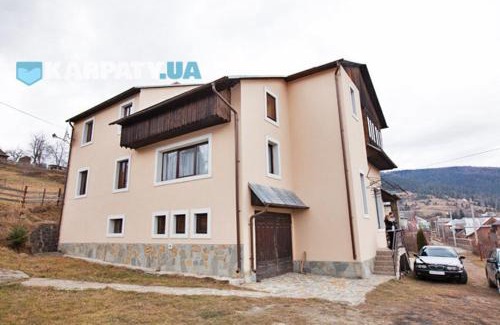 Yaremche House | Panorama