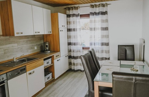 Vordergalgenberg Apartment | Panoramastüberl with view of the Alps