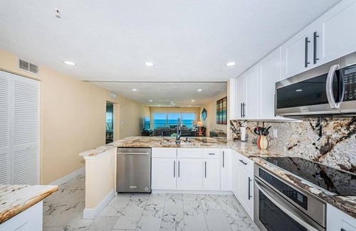 Madeira Beach Condo | Panoramic Gulf Views At Ocean Sands In Madeira Beach~ Os502
