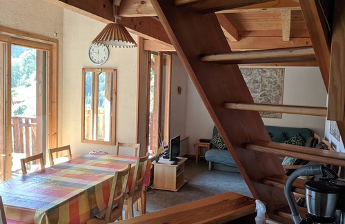 Venosc Apartment | Panoramic mountain view 5 bed apartment