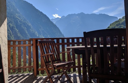 Venosc Apartment | Panoramic mountain view 5 bed apartment