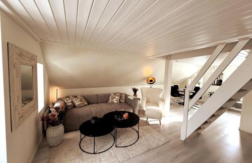 Stavanger Apartment | Panoramic Sea-view with balcony city centre