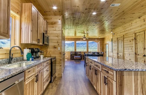 Pittman Center Ski Chalet | Panoramic View - Awesome Mountain Views, $1089 FREE tickets each paid day!