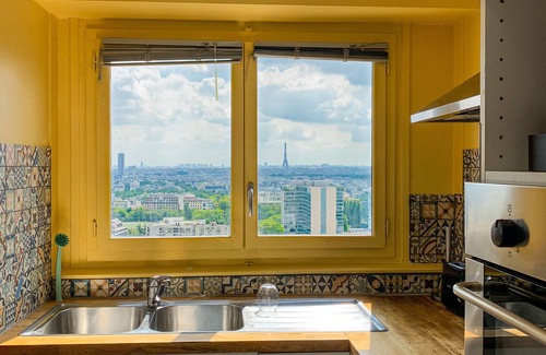 Gambetta Apartment | Panoramic view of Paris : Sublime appartement in Courbevoie