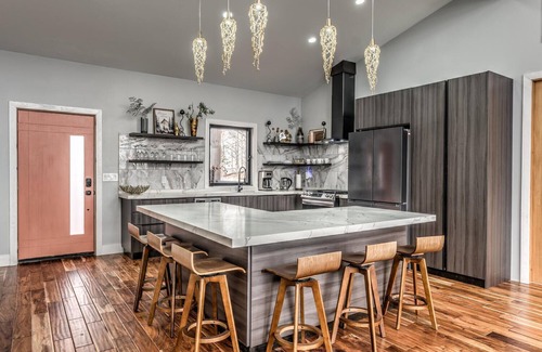 Morganton Ski Chalet | Panoramic Views from Modern Mountain Chalet close to Blue Ridge, GA.