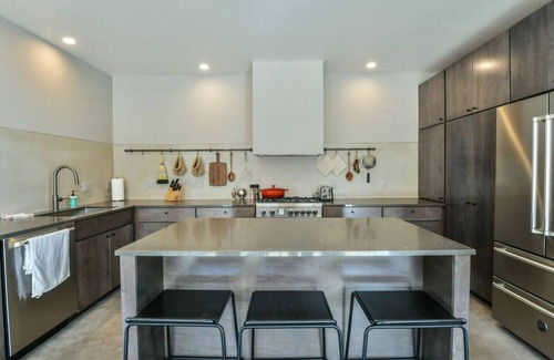 Moab South Valley House | Panoramic Views I Open Concept Floorplan I Private Hot Tub I Ample Parking