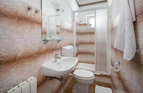 Starigrad Bed & Breakfast | Pansion Anđelko