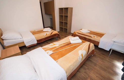 Medjugorje House | Pansion Kordić - Triple Room with Balcony