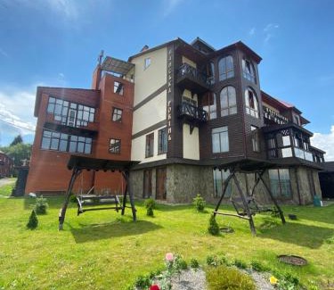 Mokhnate Hotel | Panska Rovin Hotel