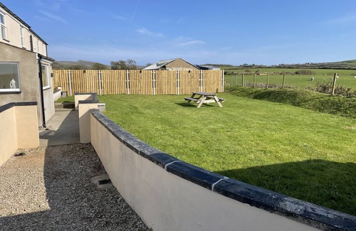 Rhoshirwaun Cottage | PANT FALI, family friendly, character holiday cottage in Aberdaron