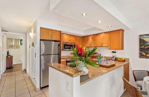 Honokowai House | Papakea D108 · PK D108 Spacious Condo at BeachFront Resort