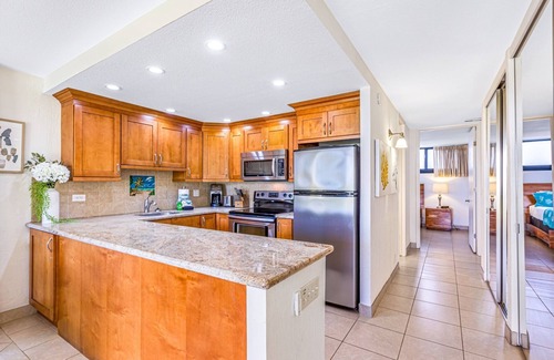 Honokowai Condo | Papakea H107 1 bedroom, 1 bath OceanView 1 Condo by RedAwning