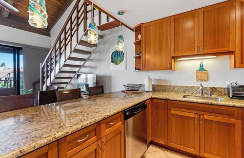 Honokowai Condo | Papakea J405: Luxurious Ocean View Penthouse, 2 Min Walk to Beach, Many Updates!