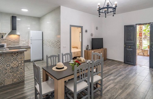 Prado del Rey Villa | PaperoDor Prado del Rey by Ruralidays