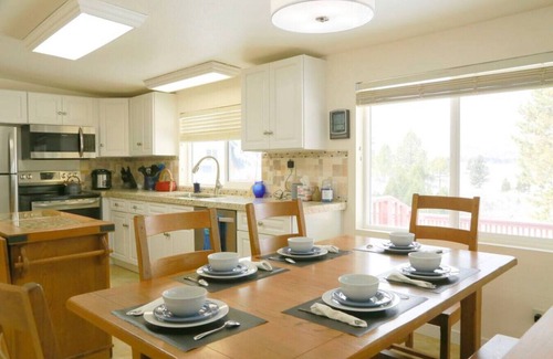 Cascade Apartment | PAR-fect View