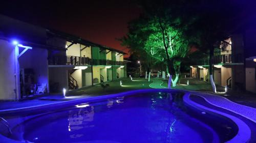 Arembepe Apartment | Paraíso PÉ NA AREIA no coração do Litoral Norte - FRENTE MAR - Loft projetado para que você tenha a melhor experiência em hospedagem - condomínio mais procurado da Estrada do Côco - Varanda com vista espetacular para o mar - lazer e TRANQUILIDADE