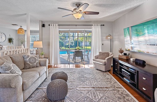 Pinecraft House | Paradise Awaits in Sunny Sarasota: 4BR, Pool, Lanai, TV: Gulfside Getaway