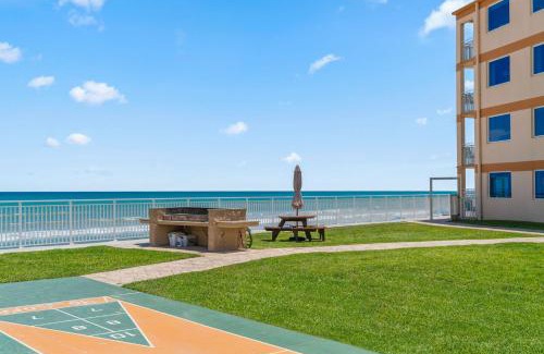 Satellite Beach Apartment | Paradise Beach Club - Oceanfront and Penthouse