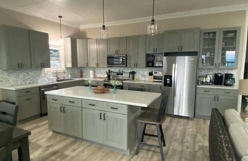 Spanish Wells Cottage | Paradise Beach Cottage- Newly Renovated 3 Bed/3 Bath Cottage On The Beach