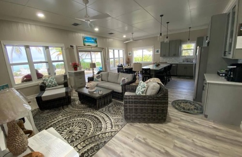 Spanish Wells Cottage | Paradise Beach Cottage- Newly Renovated 3 Bed/3 Bath Cottage On The Beach
