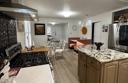 Ono Island House | Paradise Beach Retreat ~ Tranquil, Terrific Waterfront Home on Perdido Bay, Fishing, Sleeps 9, Pets