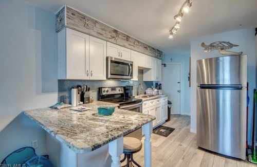 Saint James City Condo | Paradise on the water w/a pool & great fishing!