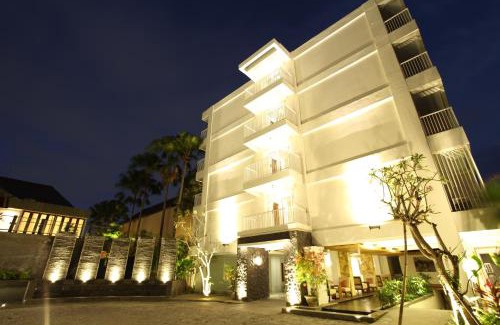 Batubelig Hotel | Paragon Hotel Seminyak