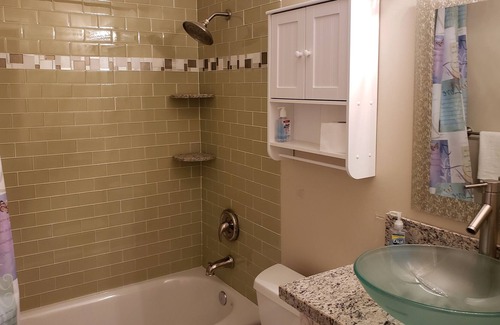 West Jordan House | PARDON OUR DUST DISCOUNT Entire spacious house 5 bedrooms, 3 baths, 2 kitchens