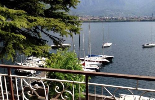 Valmadrera Apartment | PARE BAY - Como Lake Holiday Apartment - Amazing Lake View