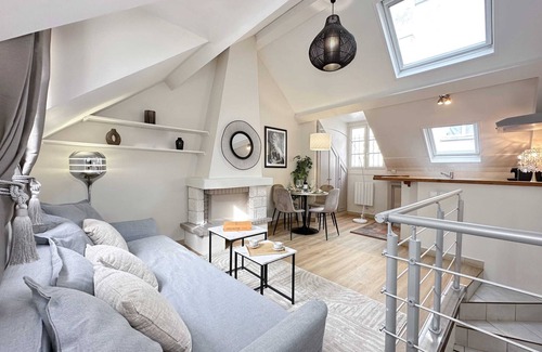 6th Arrondissement Apartment | Paris 6th area Unique Duplex in Saint-Germain