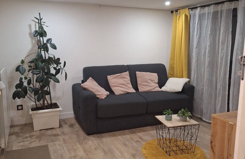 Villeparisis House | PARIS DISNEYLAND- ASTERIX- PARC EXPO VILLEPINTE- CDG AIRPORT